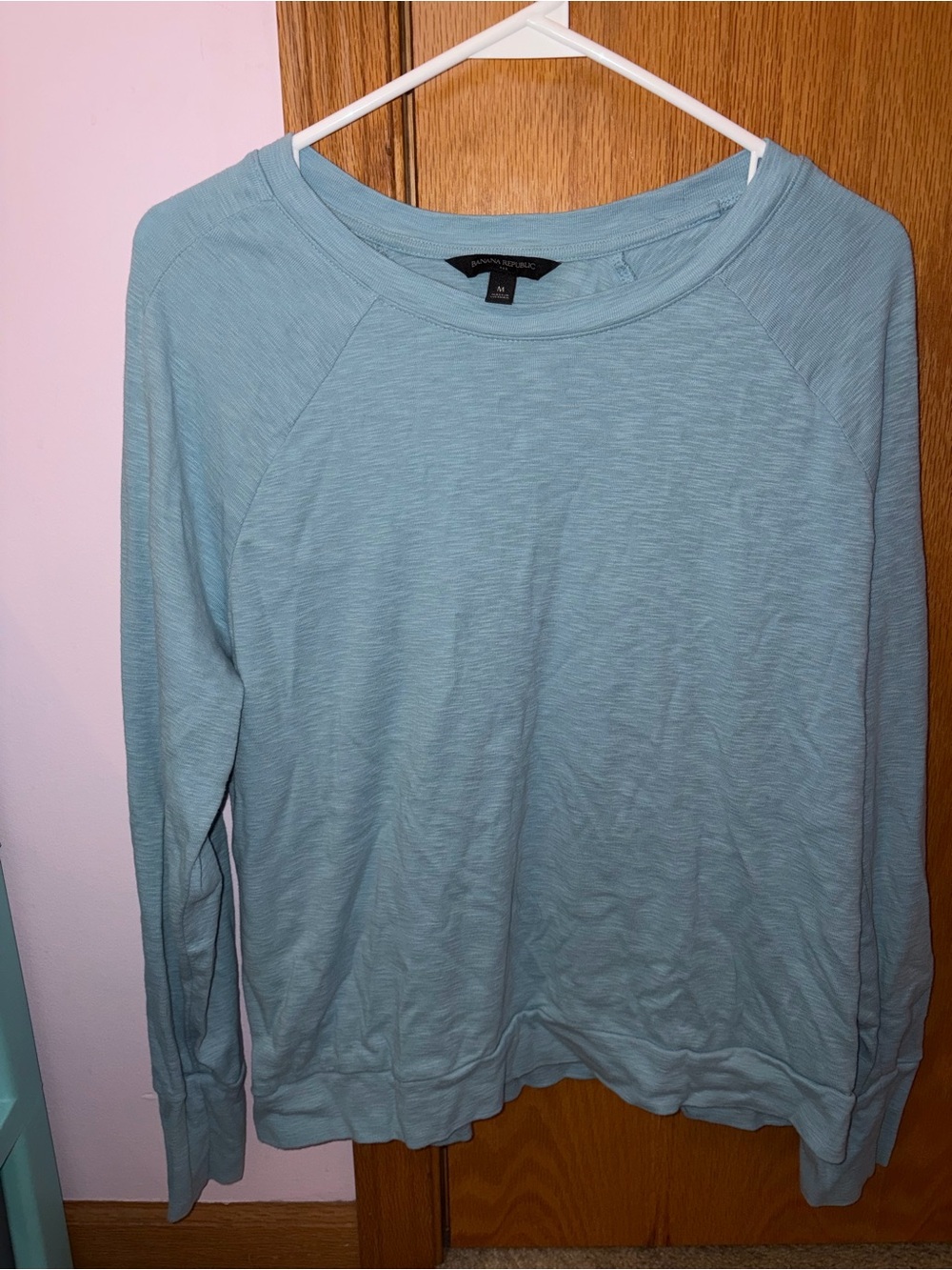 Banana Republic Light Blue Long Sleeve Shirt in Size M